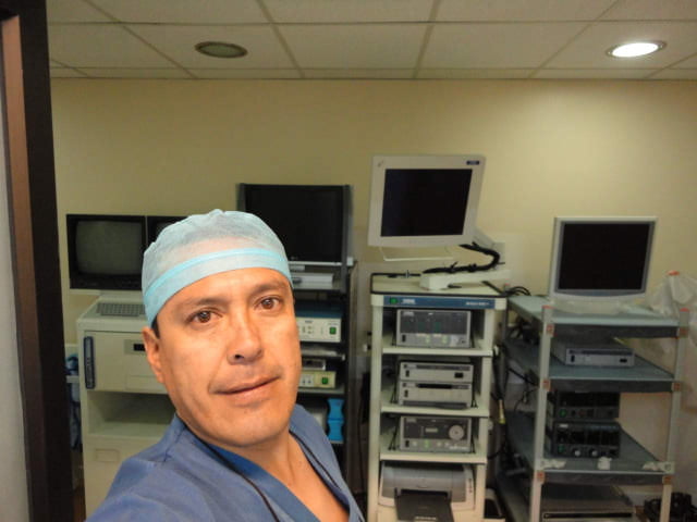 Sobre El Dr. Jorge Delgado Pauta. | Cirujano Especialista Y Docente De Cirugía.
